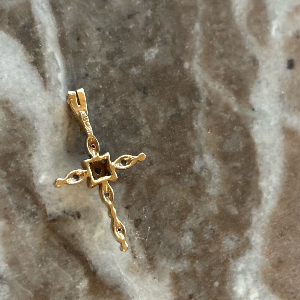 Gold and Silver cross blue Sapphire Pendant - Picture 4 of 7